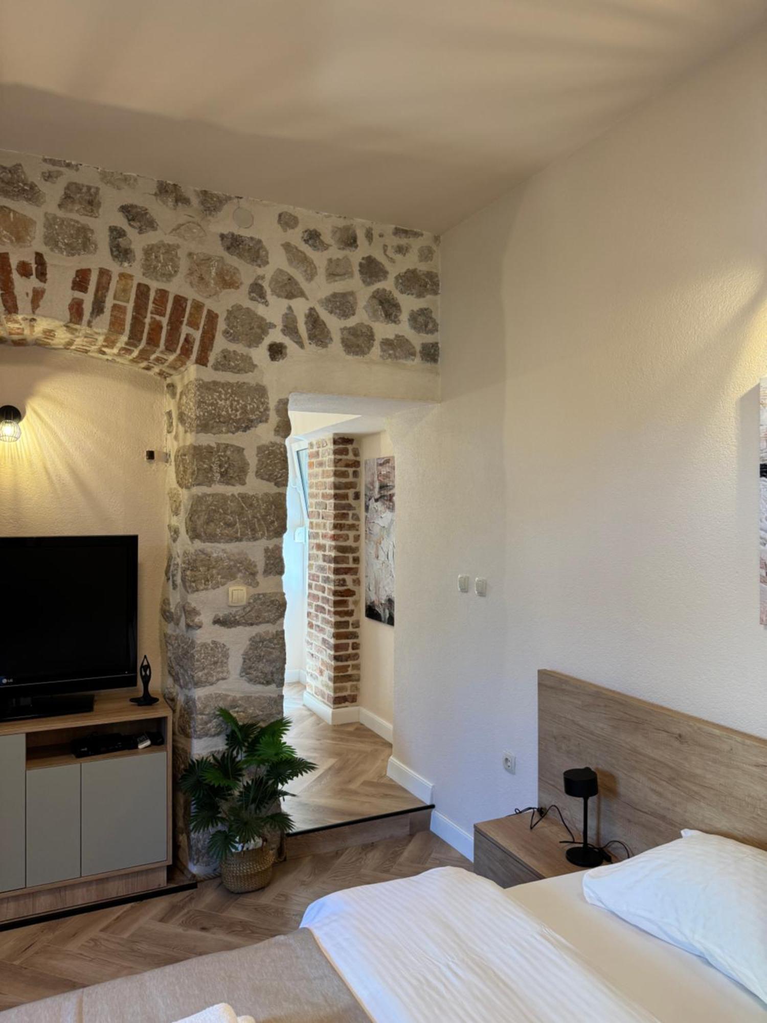 Apartments Marilu Котор Екстериор снимка